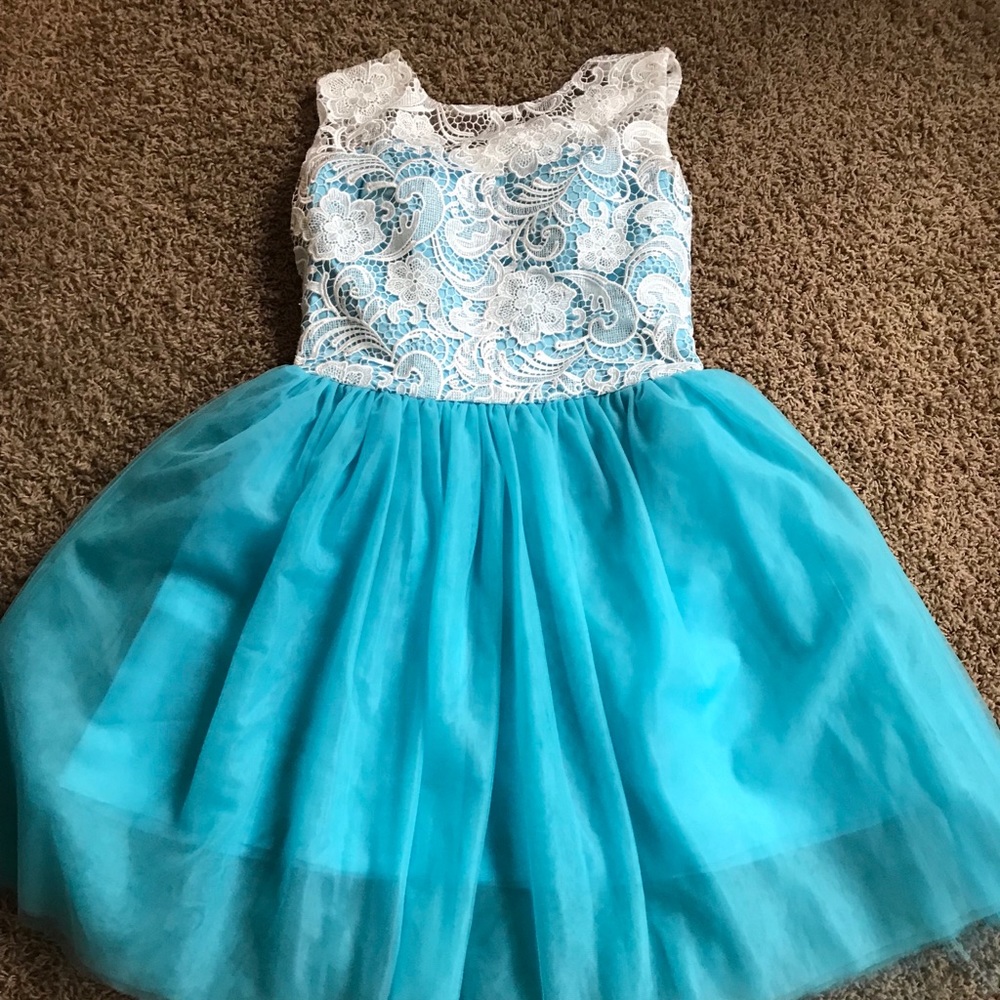 NWOT Vintage Inspired Semi Formal Size 16